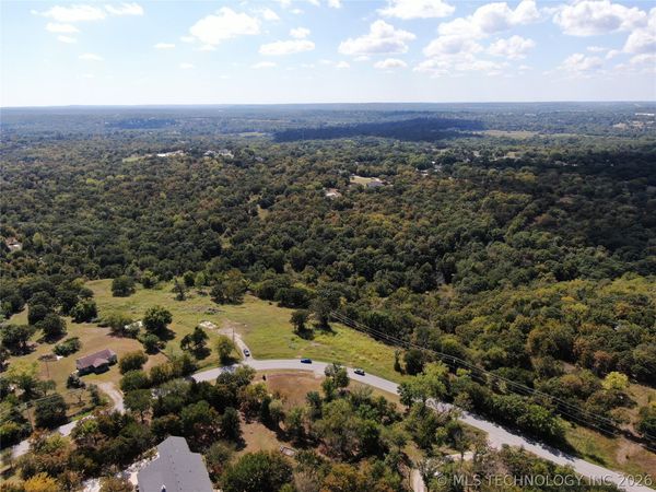 5672 W Hilton Road , Sapulpa, OK 74066