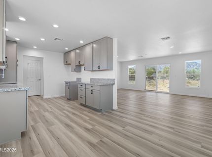 830 Long Valley Road, Gardnerville, NV 89460 Photo