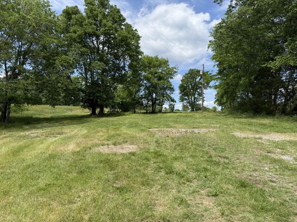 2 Old Highway 25 , Unit 2, Hartsville, TN 37074