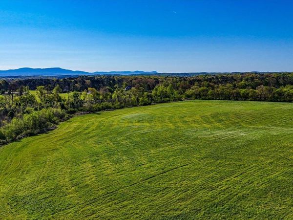 1625 Red Hill Valley Road SE, Cleveland, TN 37323