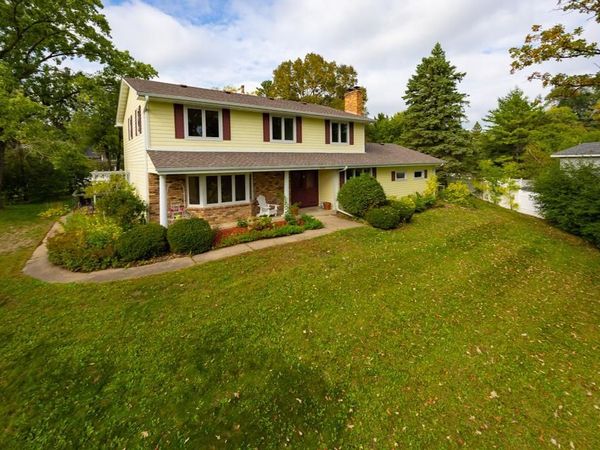 5600 W 70th Street, Edina, MN 55439