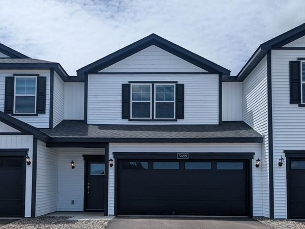 5489 Fall Meadow Trail, North Branch, MN 55056