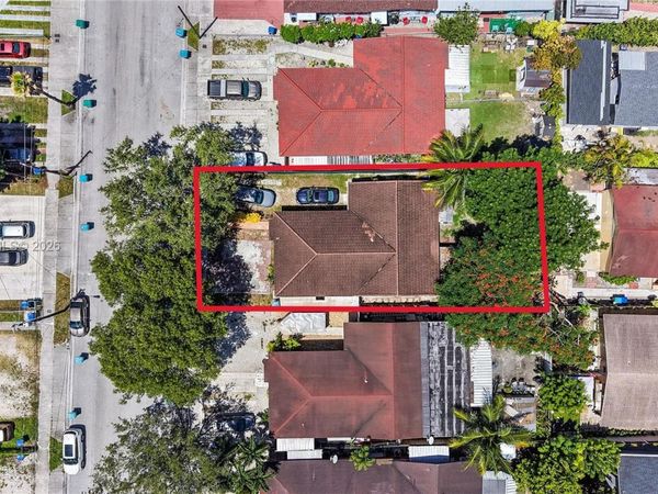 11161 SW 7 St , Sweetwater, FL 33174