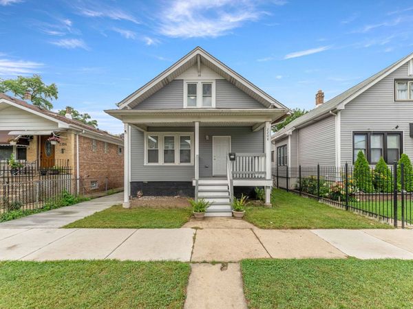 2208 N Lavergne Avenue , Chicago, IL 60639