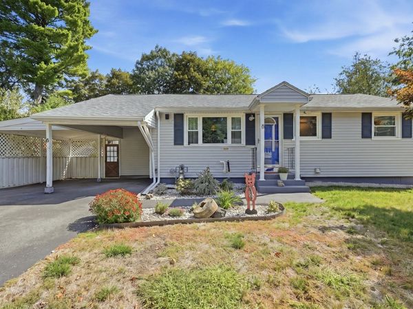 8 Revere Rd, Tewksbury, MA 01876