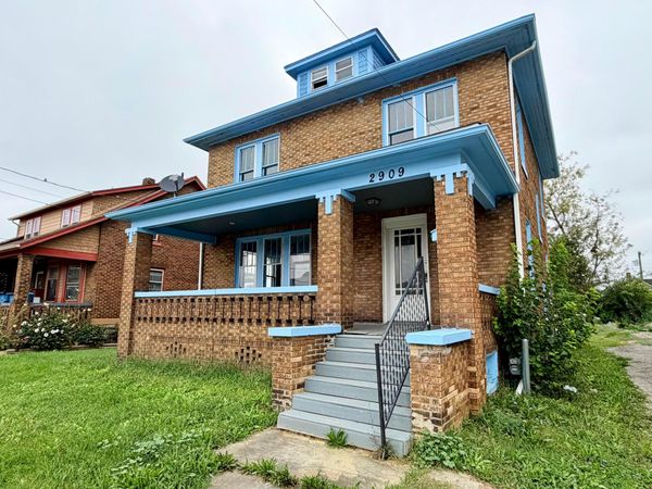 2909 Denver Avenue , Lorain, OH 44055