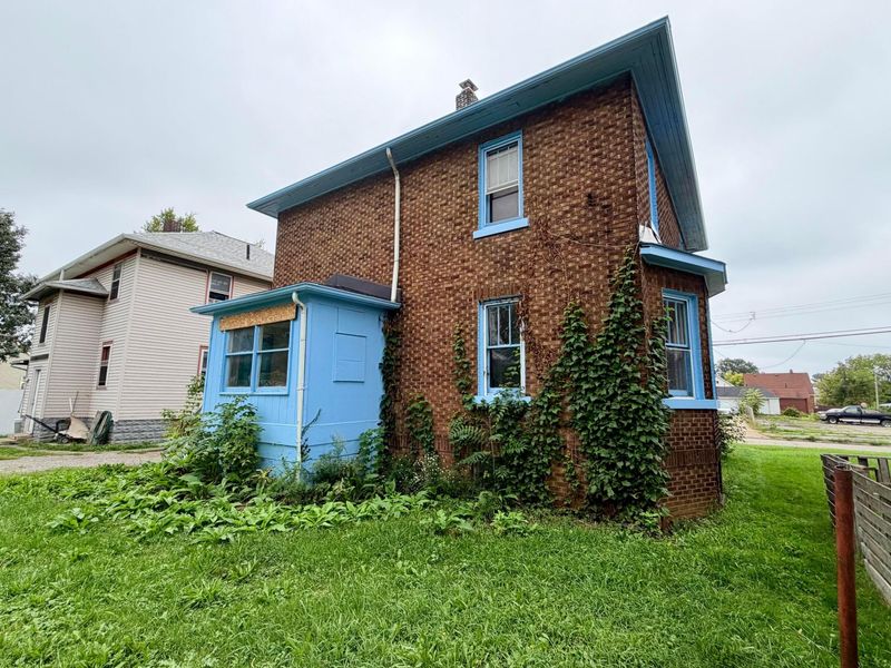 2909 Denver Avenue , Lorain, OH 44055 Photo 4
