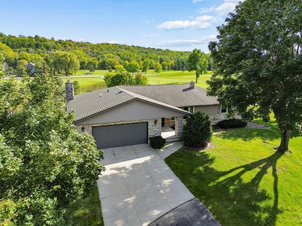 W4935 SUNSET LAKE COURT, Sherwood, WI 54169