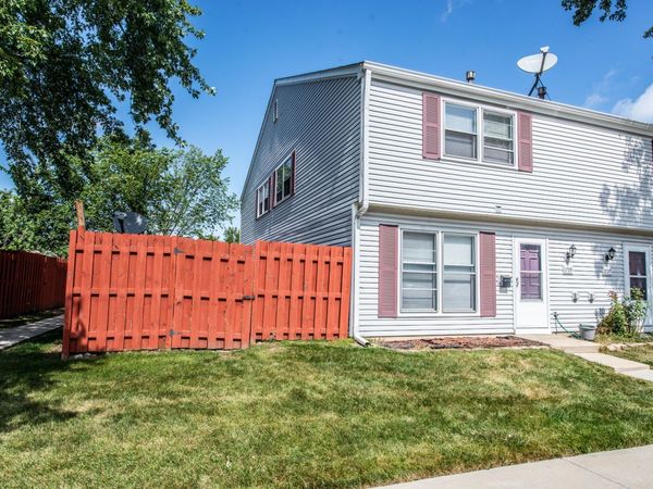 1799 Jamestown Circle , Hoffman Estates, IL 60169