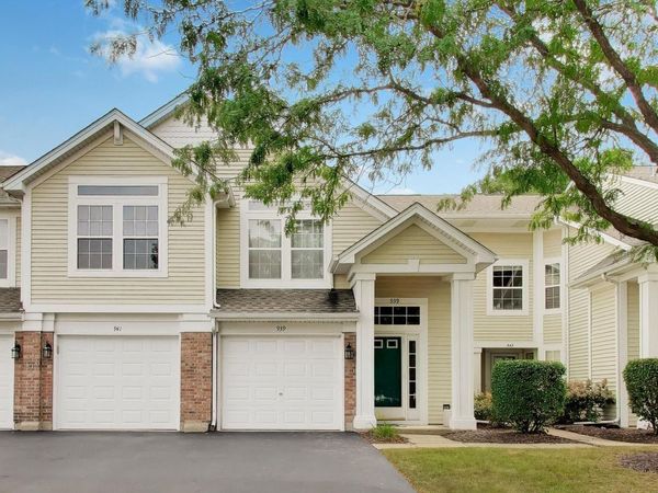 939 Charlela Lane , Unit 939, Elk Grove Village, IL 60007