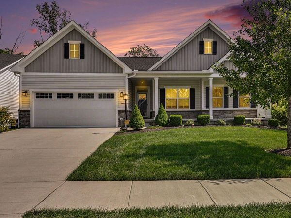252 Arlington Drive , Pickerington, OH 43147