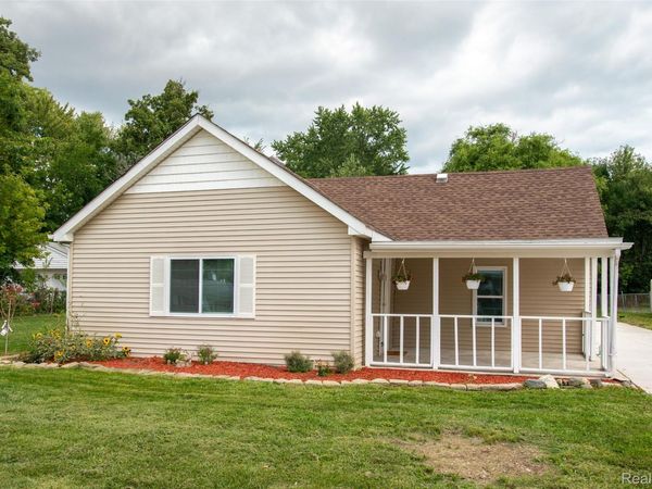 29240 McDonald Street, Roseville, Mi 48066