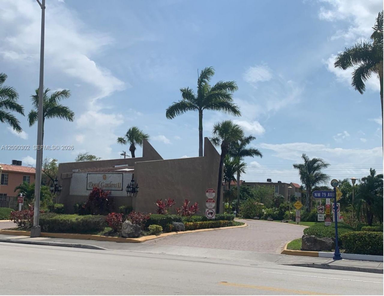 5221 Geneva Way , Unit 304, Doral, FL 33166 Photo