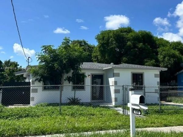 10260 SW 173rd St , Miami, FL 33157