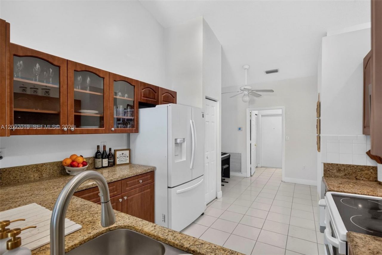2501 E Aragon Blvd, Unit 1, Sunrise, FL 33313 Photo
