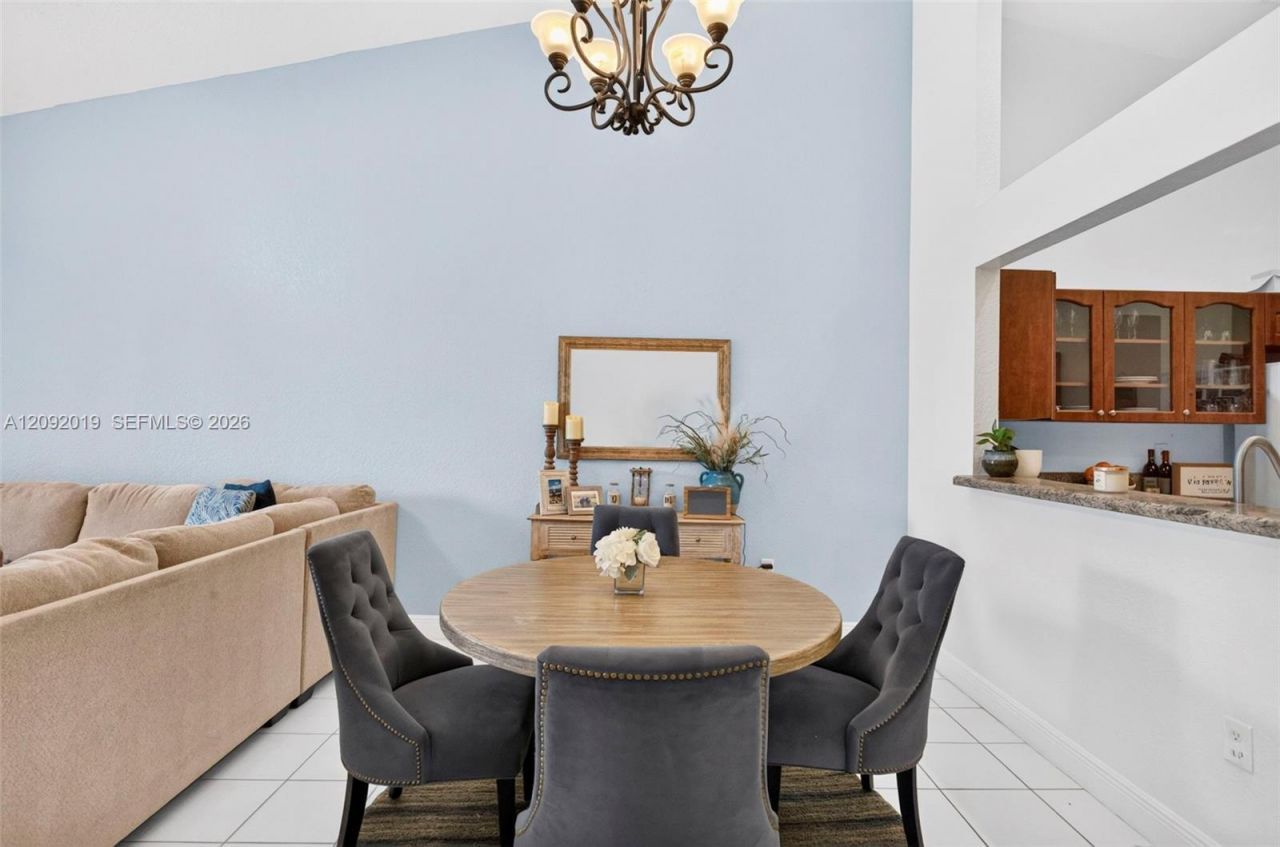 2501 E Aragon Blvd, Unit 1, Sunrise, FL 33313 Photo