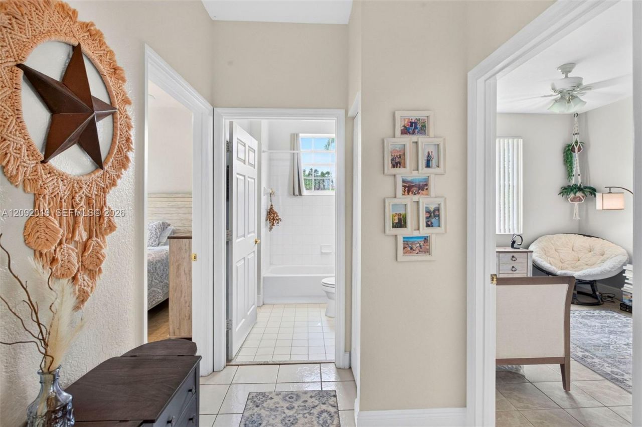 2501 E Aragon Blvd, Unit 1, Sunrise, FL 33313 Photo