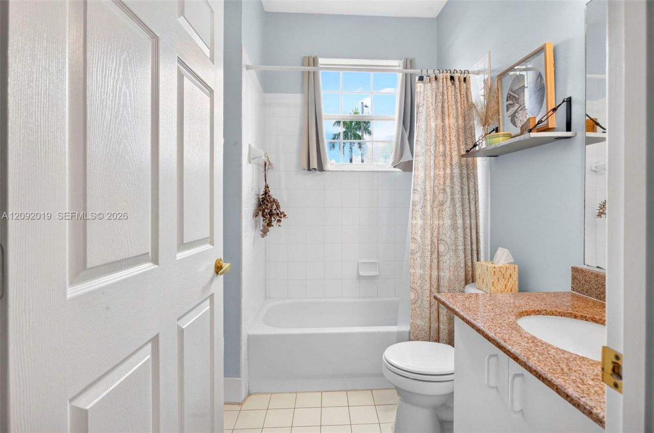2501 E Aragon Blvd, Unit 1, Sunrise, FL 33313 Photo
