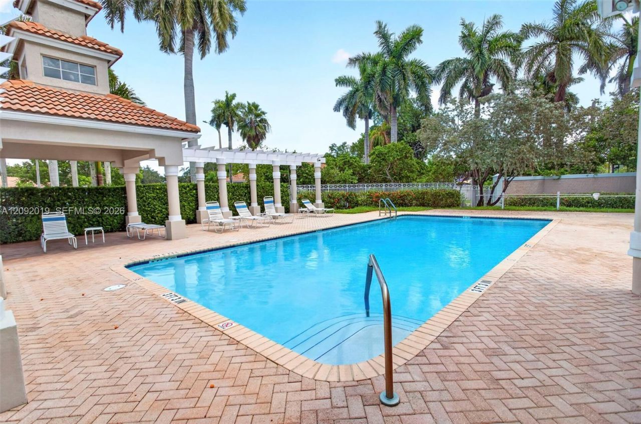 2501 E Aragon Blvd, Unit 1, Sunrise, FL 33313 Photo
