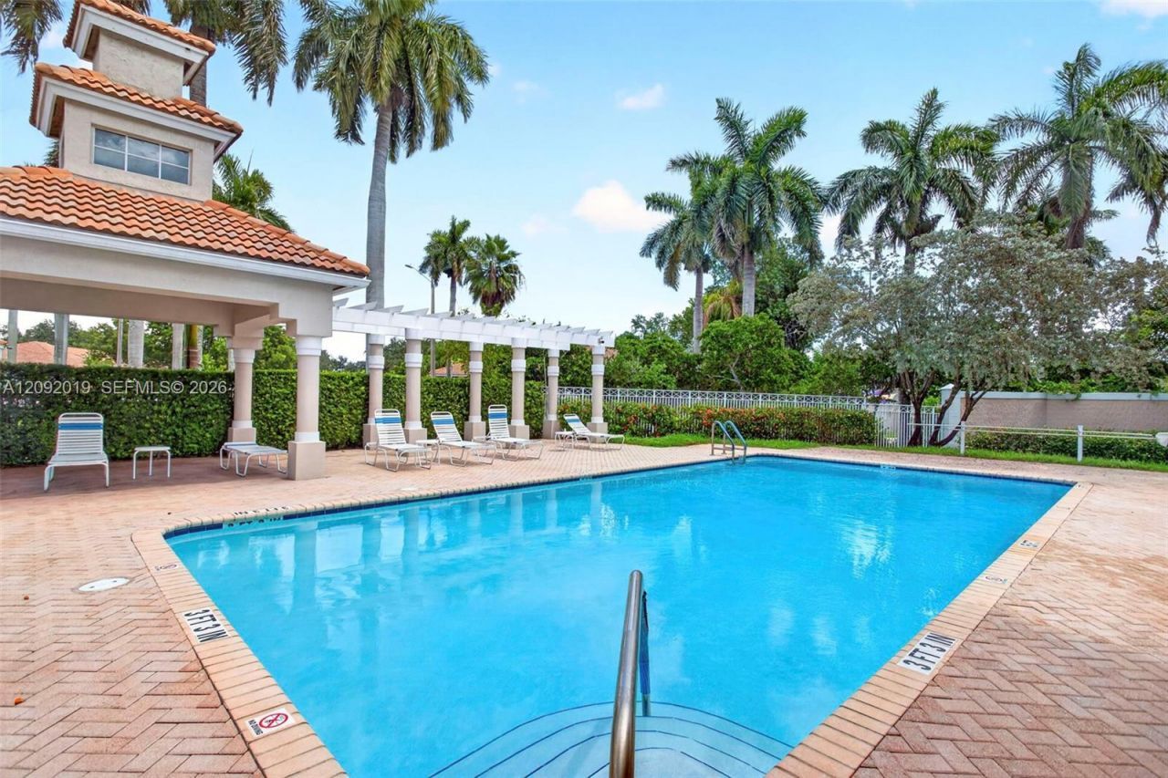 2501 E Aragon Blvd, Unit 1, Sunrise, FL 33313 Photo