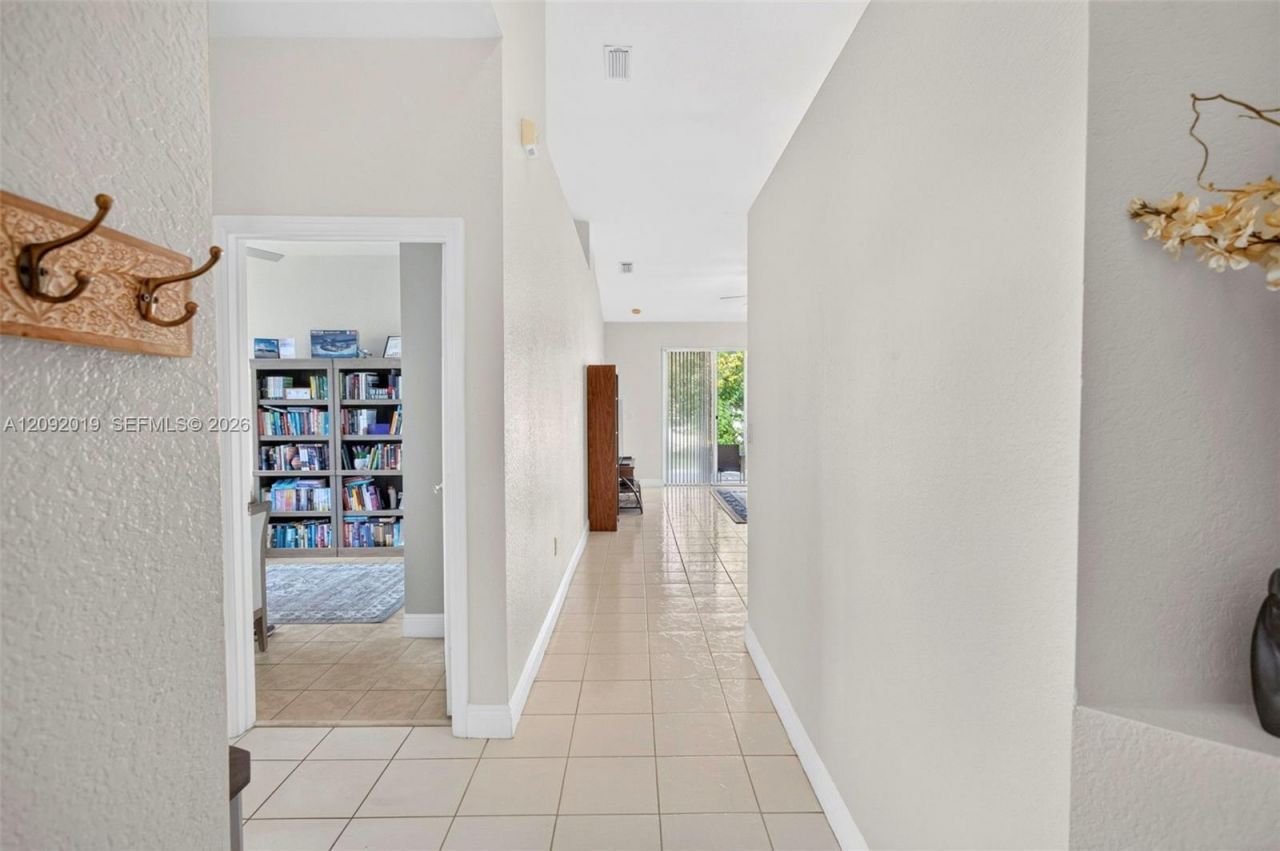2501 E Aragon Blvd, Unit 1, Sunrise, FL 33313 Photo