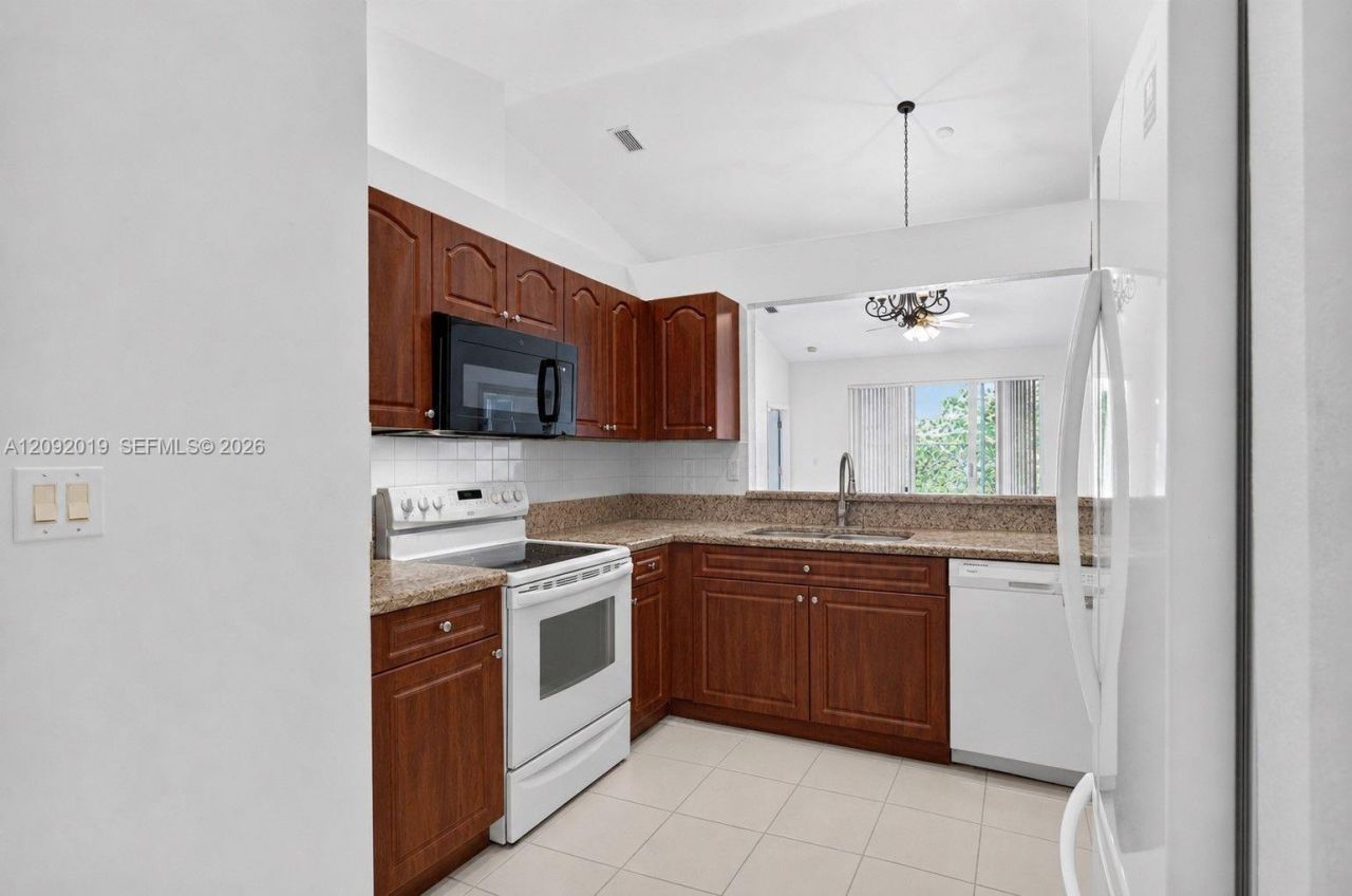 2501 E Aragon Blvd, Unit 1, Sunrise, FL 33313 Photo