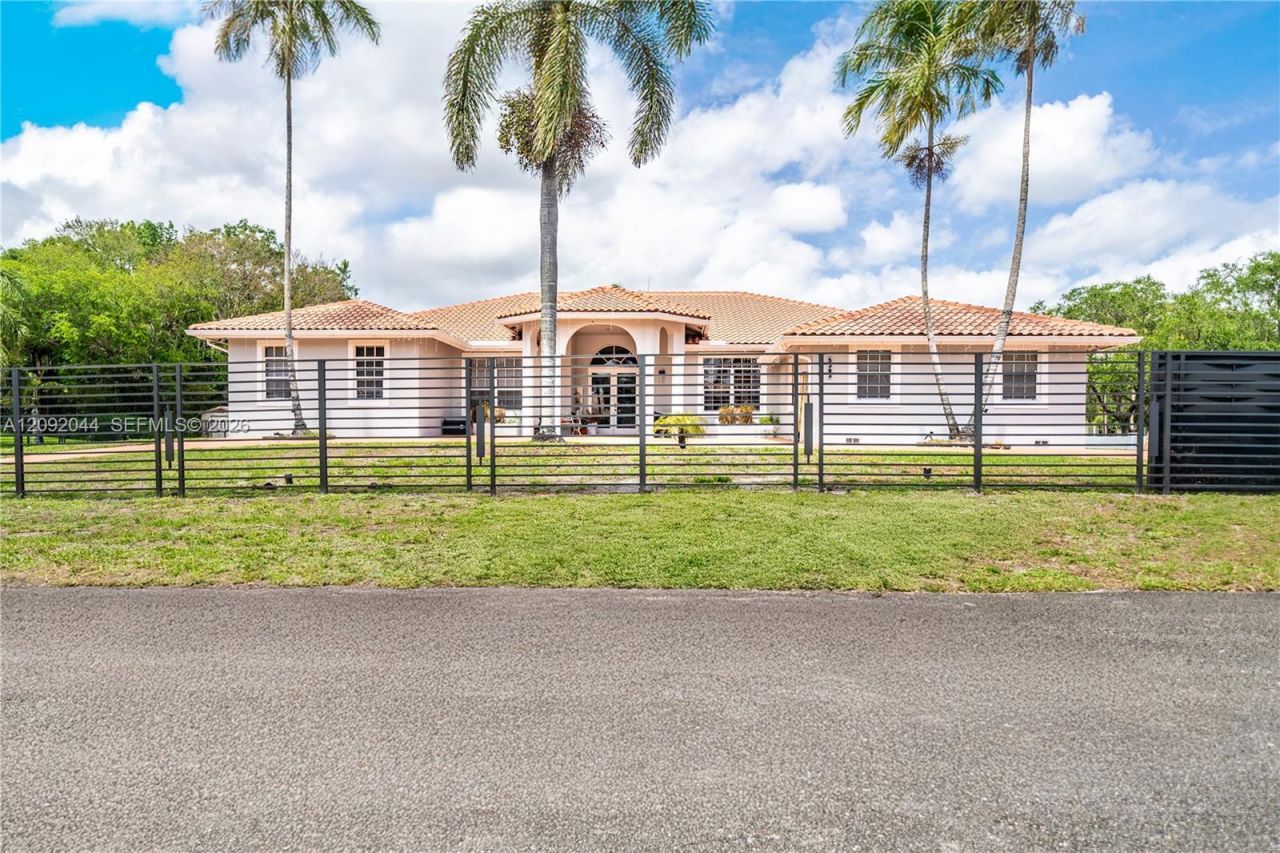 5303 SW 111th Ter , Davie, FL 33328 Photo