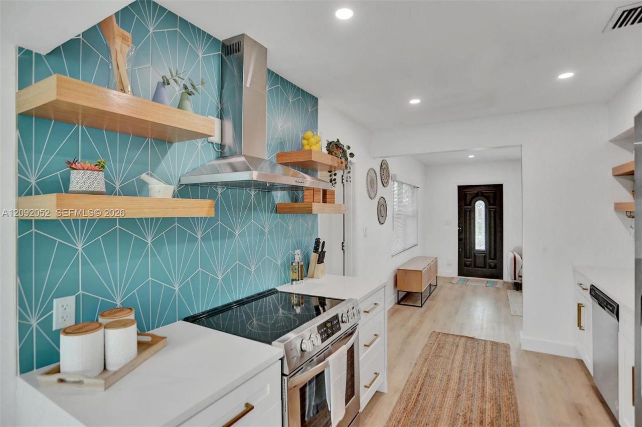 332 NW 45th St, Fort Lauderdale, FL 33309 Photo