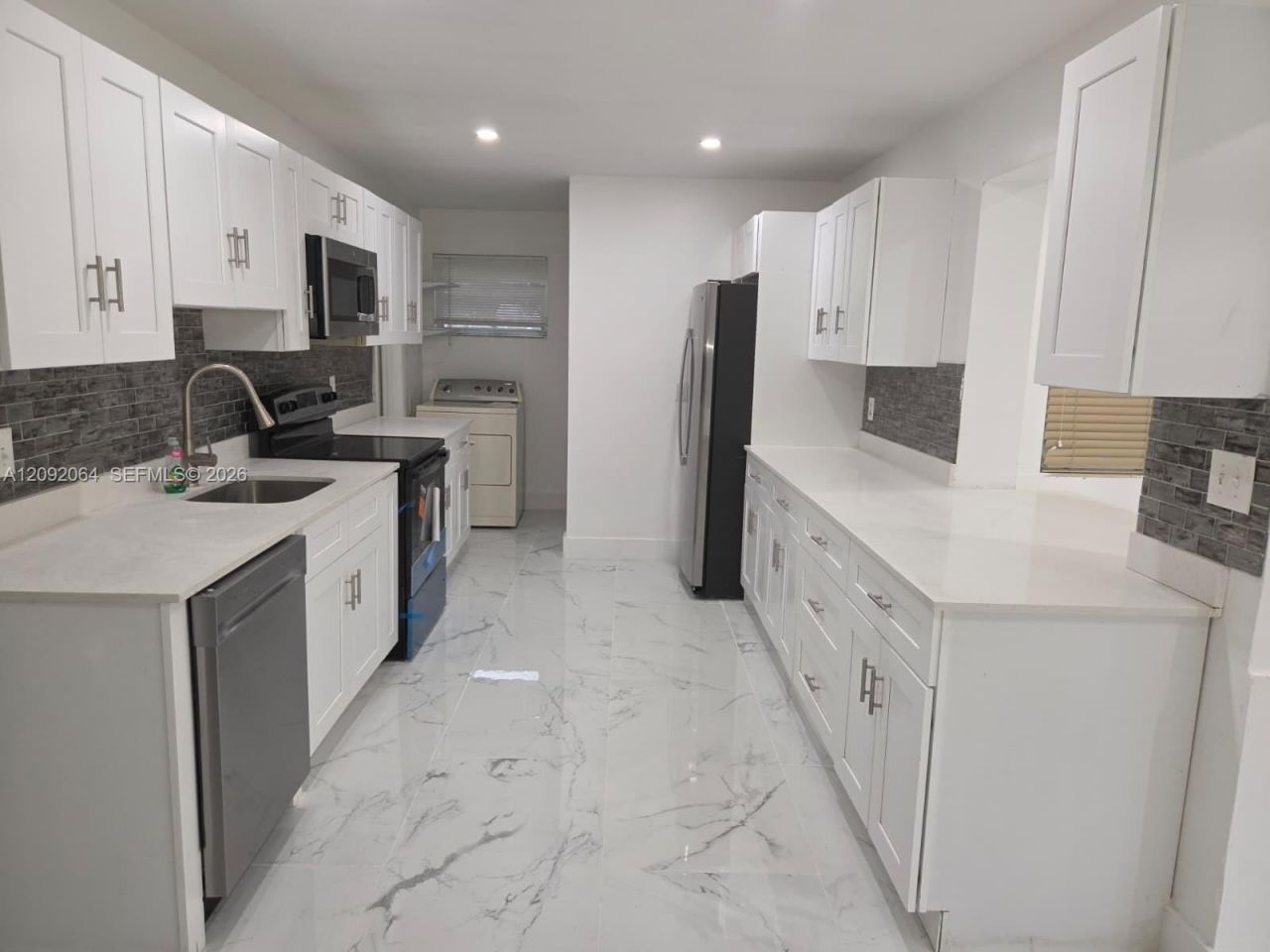 831 N 72nd Way , Hollywood, FL 33024 Photo