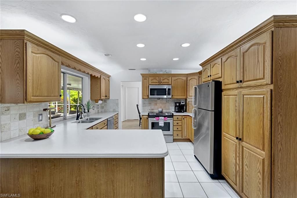 1768 Whiskey Creek Dr, Fort Myers, FL 33919 Photo