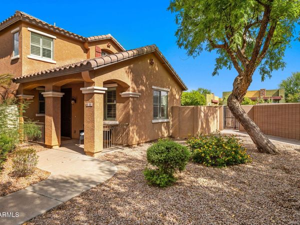 111 E PALOMINO Drive, Gilbert, AZ 85296
