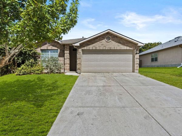 727 EAGLES GLN, Schertz, TX 78108