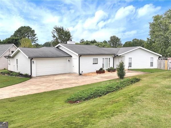 5640 Raintree Trace, Oakwood, GA 30566