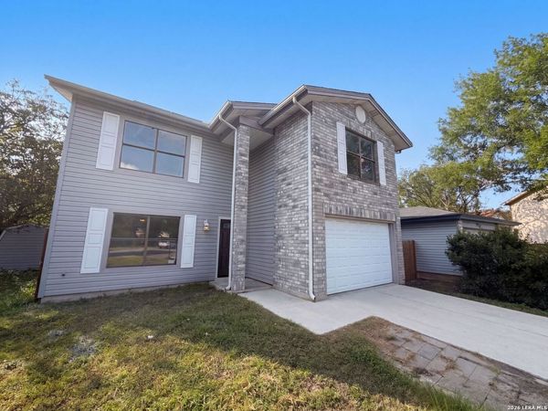 6800 REBEL GROVE DR, Converse, TX 78109