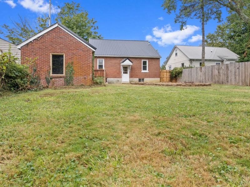 204 Grandin Drive, Pleasant Township, OH 45121 Photo 12