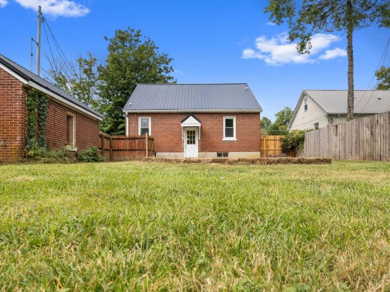 204 Grandin Drive, Pleasant Township, OH 45121 Photo 14