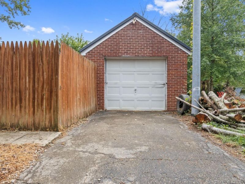 204 Grandin Drive, Pleasant Township, OH 45121 Photo 7