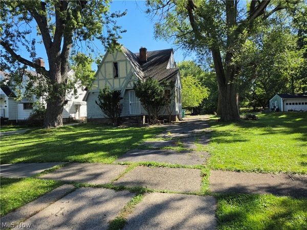 5245 Theodore Street , Maple Heights, OH 44137