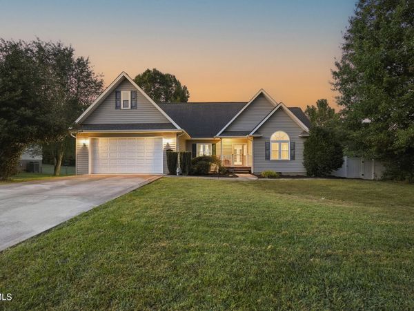 111 H R King Road, Gray, TN 37615