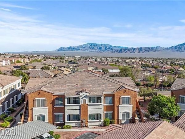 9303 Gilcrease Avenue, Unit 2202, Las Vegas, NV 89149