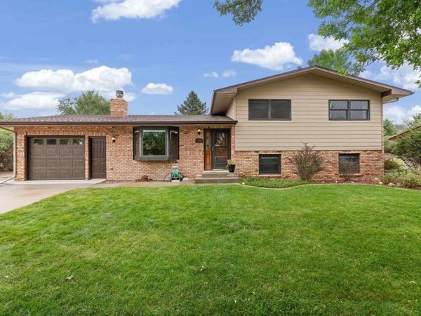 2708 RAYMOND DR, Rapid City, SD 57702