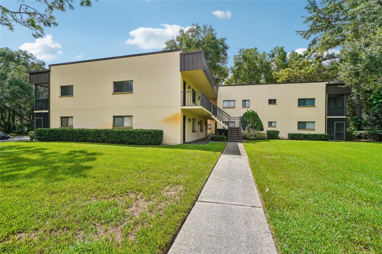 11722 Raintree Lake Lane, Unit C, Temple Terrace, FL 33617 Photo