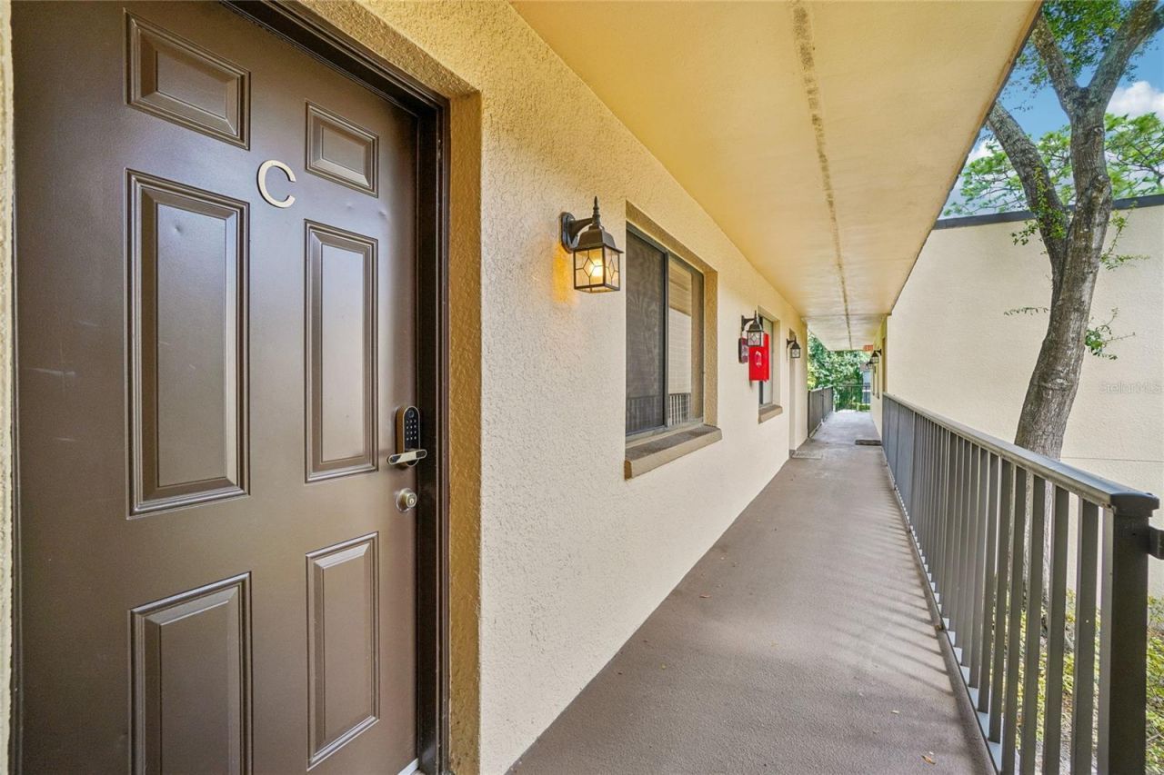11722 Raintree Lake Lane, Unit C, Temple Terrace, FL 33617 Photo