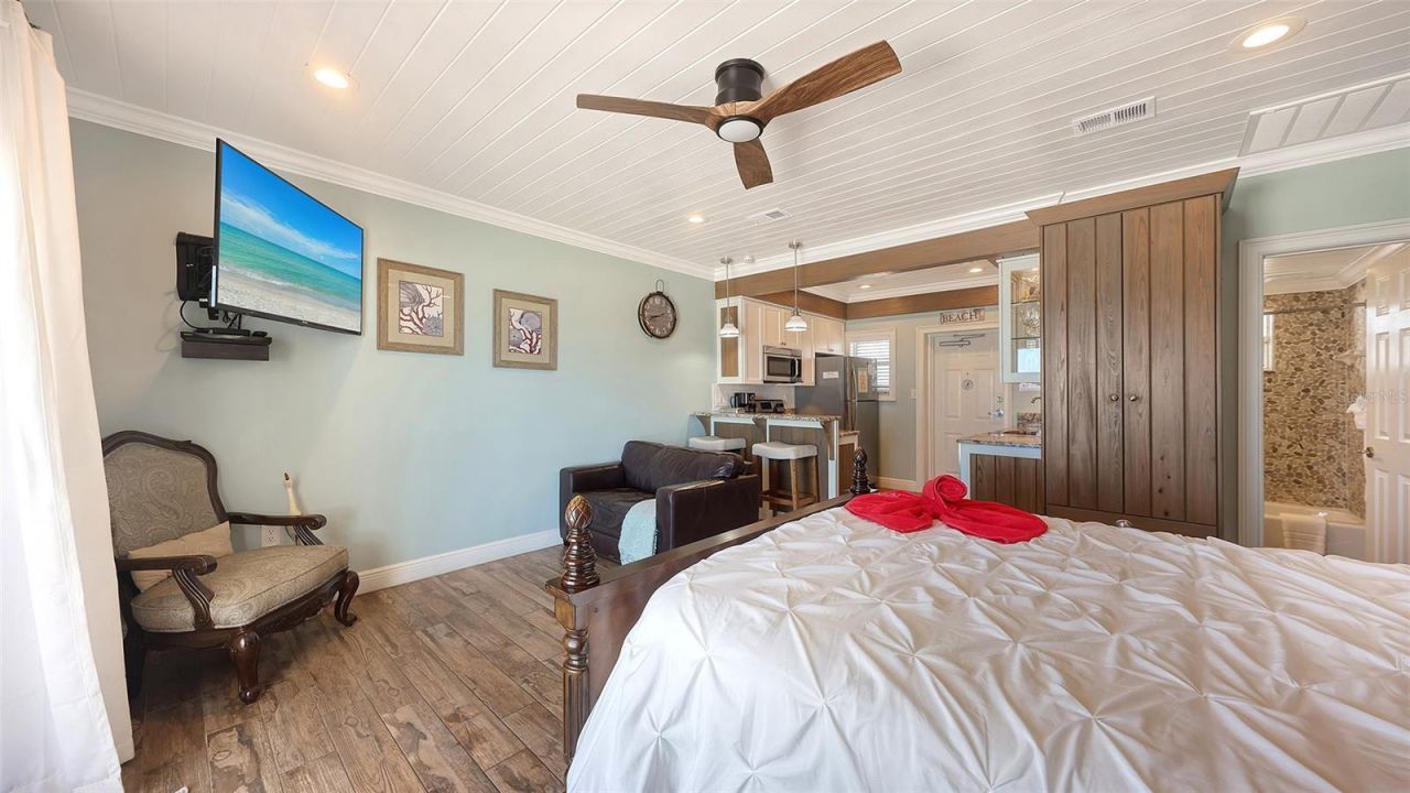 3453 Gulf Of Mexico Drive, Unit 237, Longboat Key, FL 34228 Photo
