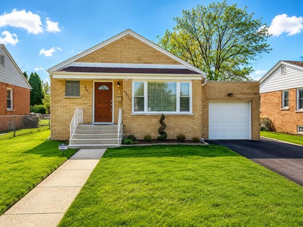 18462 Gottschalk Avenue , Homewood, IL 60430