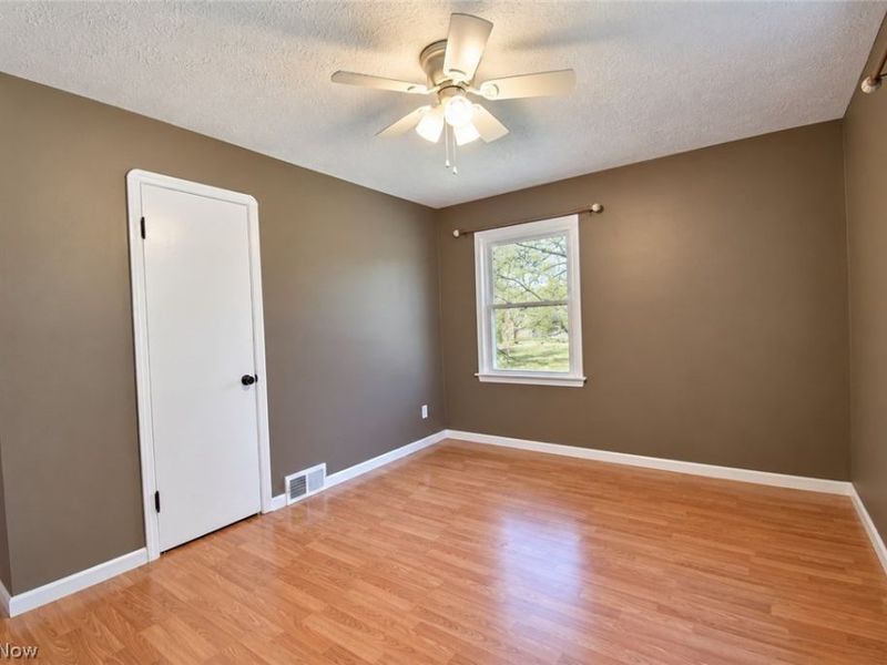 11924 Abbey Road, North Royalton, OH 44133 Photo 12