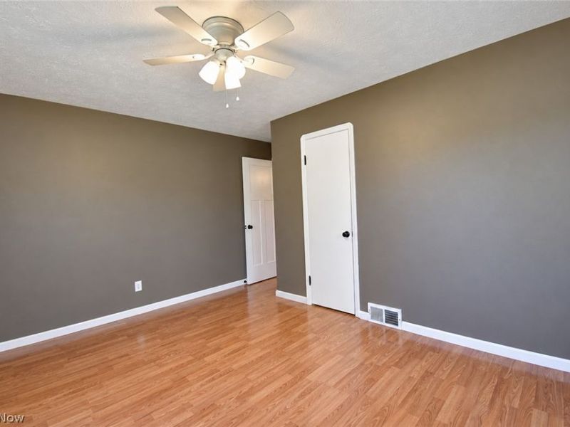 11924 Abbey Road, North Royalton, OH 44133 Photo 13