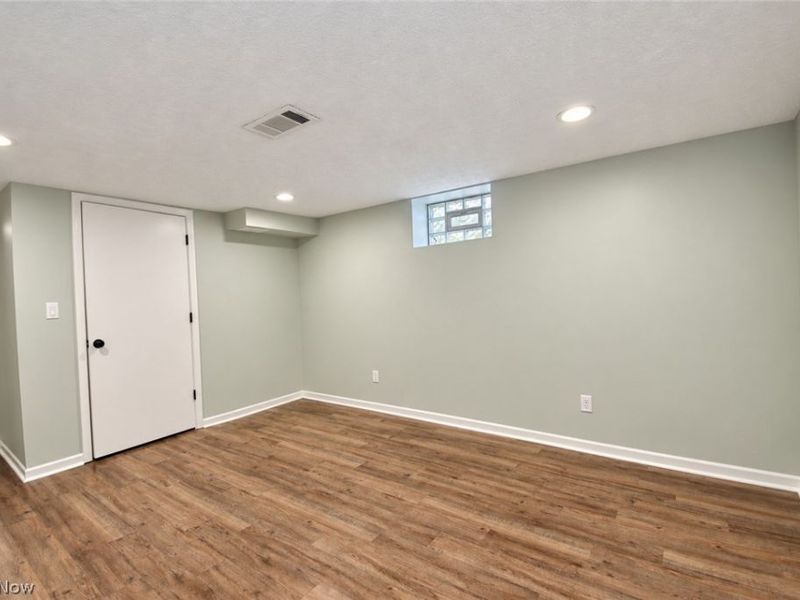 11924 Abbey Road, North Royalton, OH 44133 Photo 21