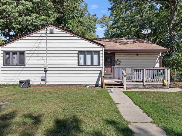 12730 VENTURA Boulevard, MACHESNEY PARK, IL 61115