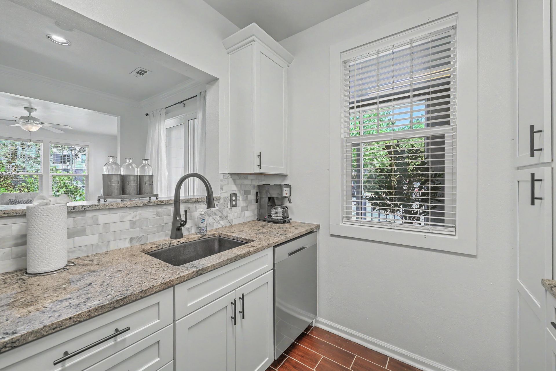 130 River Landing Drive Photo 10